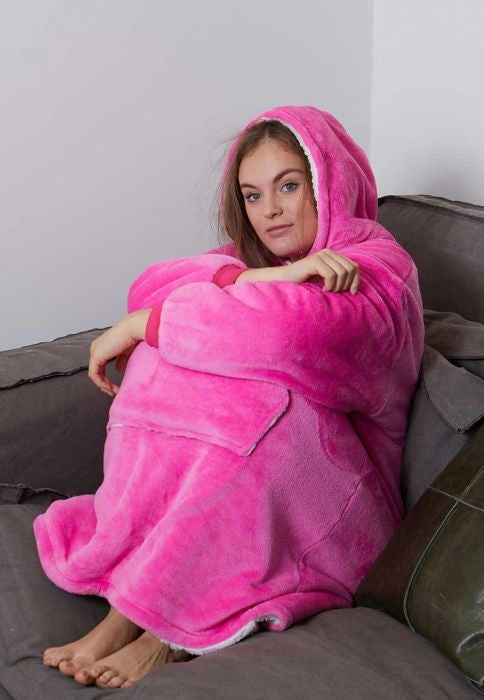 Nieuwe chill outfit: fleece deken met mouwen!