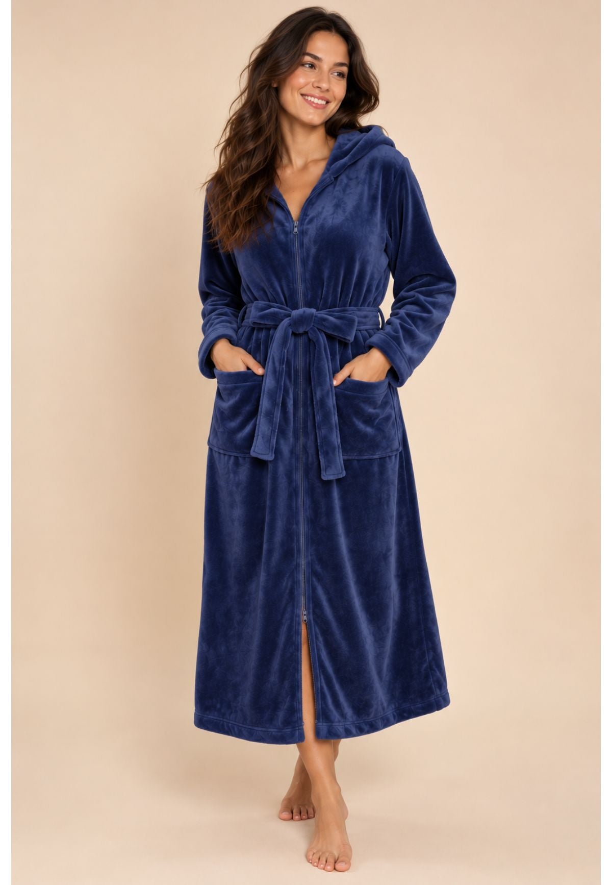 Indigo blauwe fleece damesbadjas van Charlie Choe met capuchon en rits