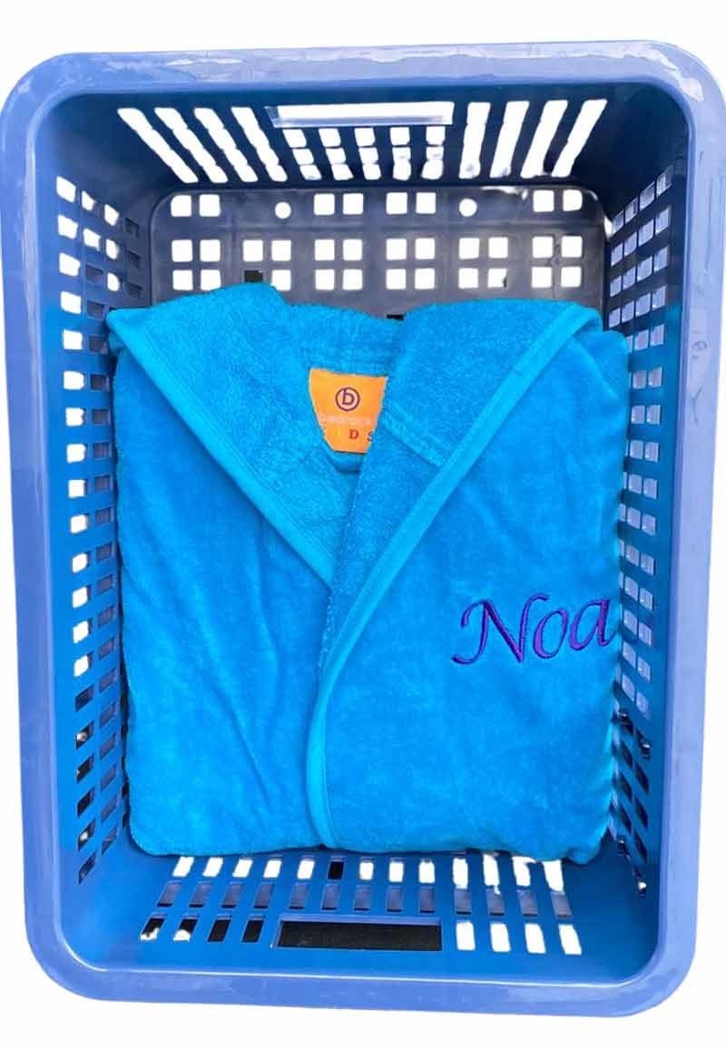 Kinderbadjas aqua blauw met naam borduren