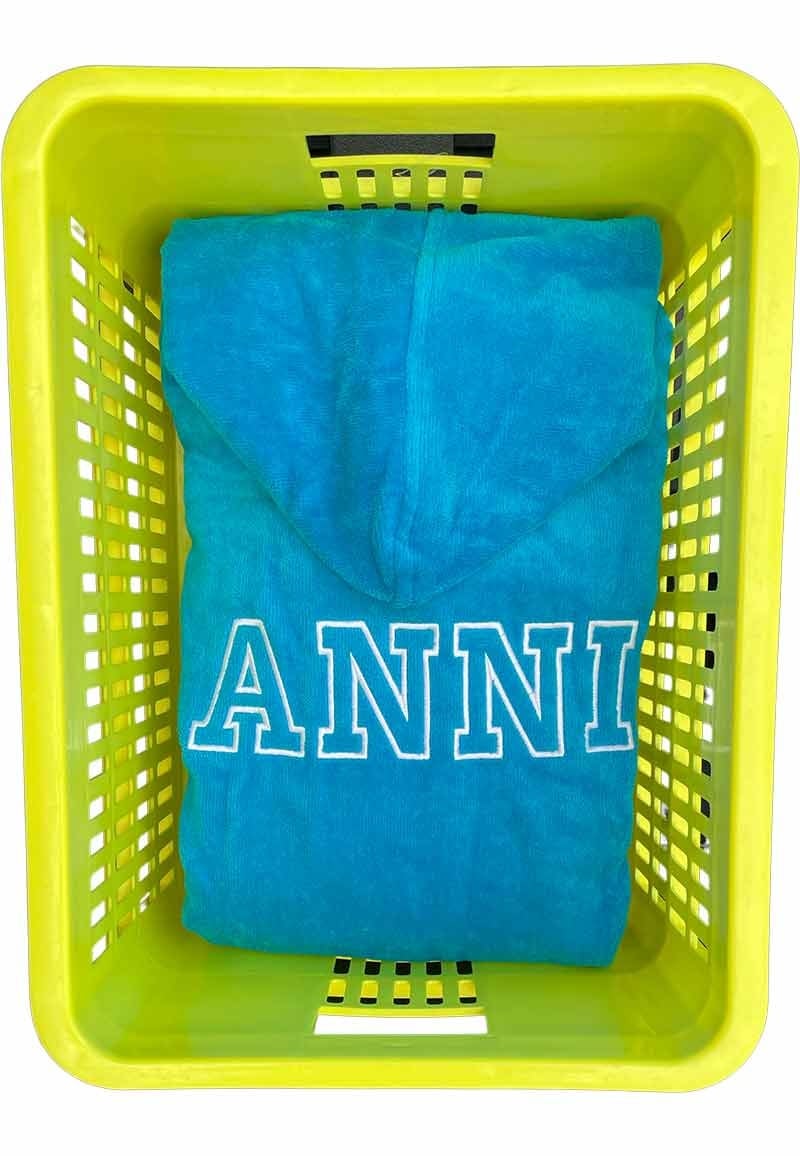 Kinderbadjas aqua blauw met naam borduren