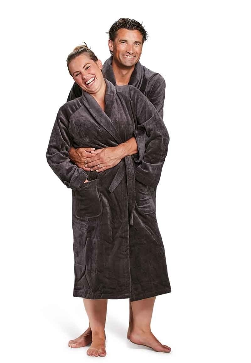 Antraciet velours badjas unisex met naam borduren