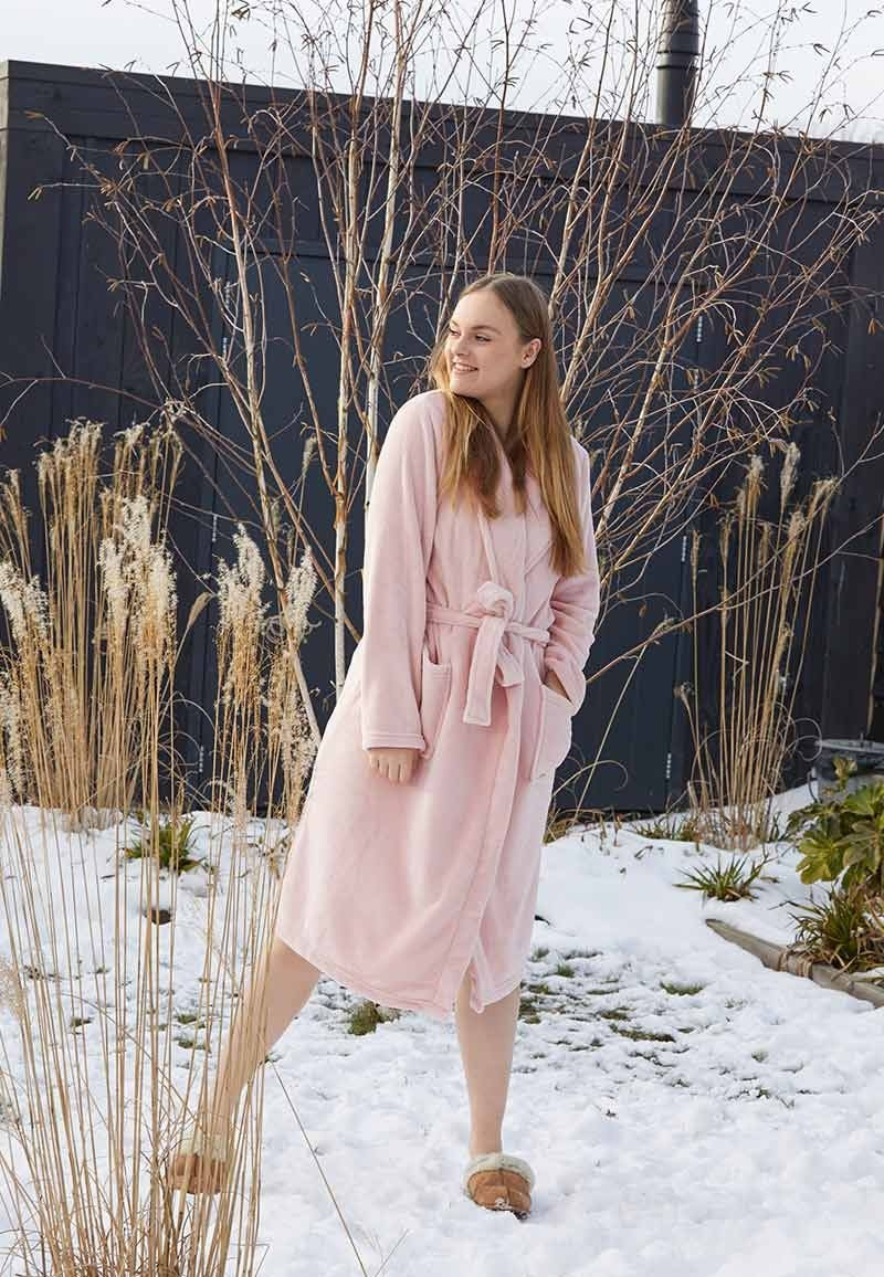 Pastel roze unisex fleecebadjas met naam borduren