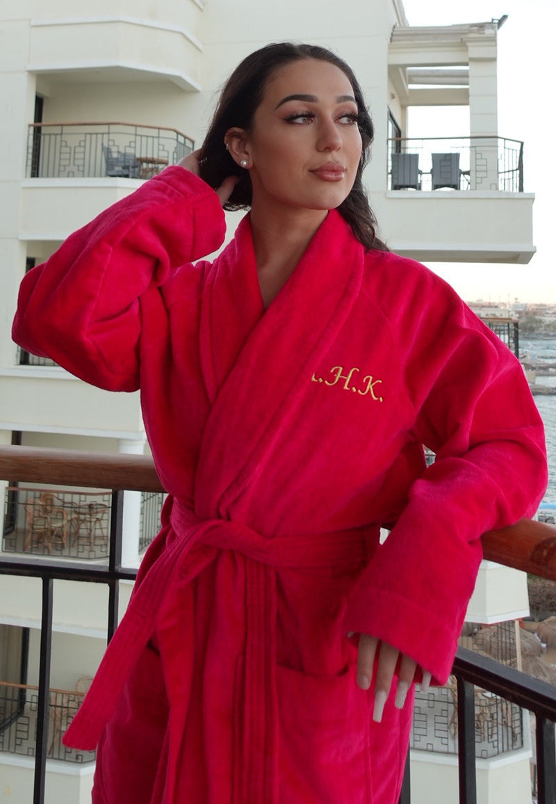 Donker roze velours badjas unisex met naam borduren