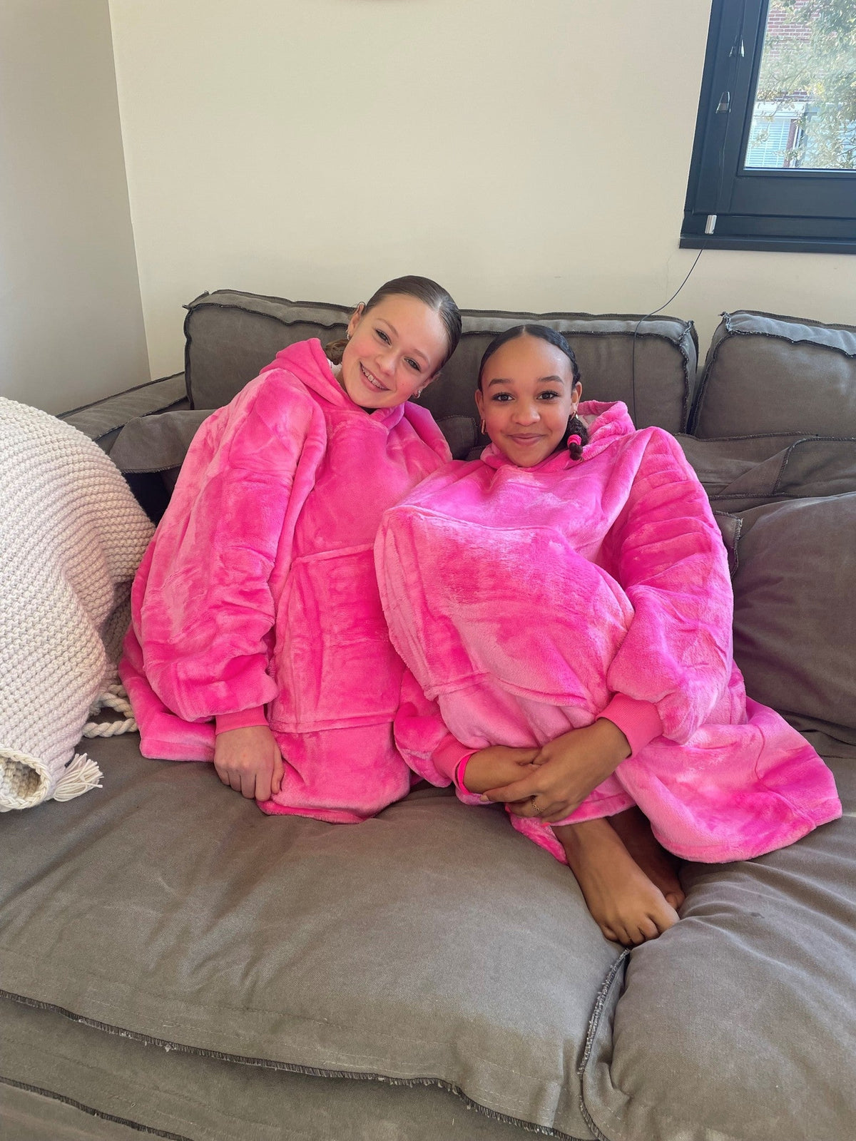 Fleece deken met mouwen & capuchon - kind - roze
