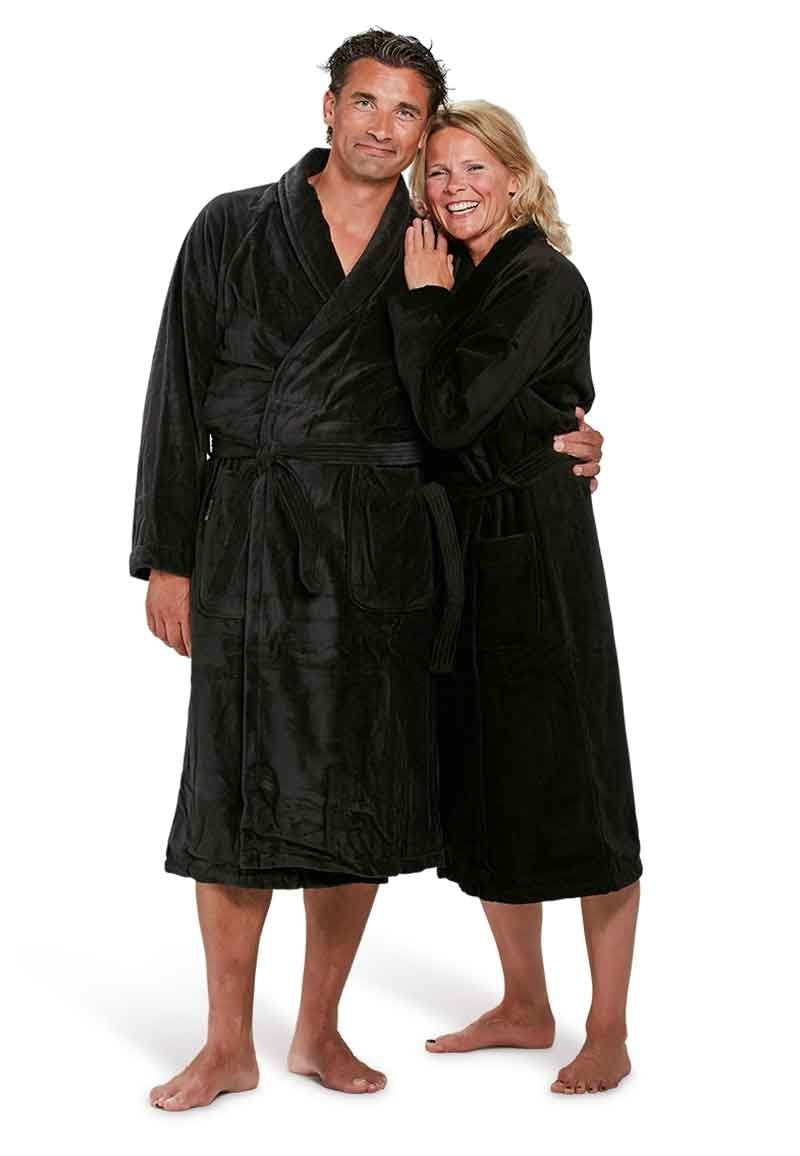 Zwarte velours badjas unisex met naam borduren